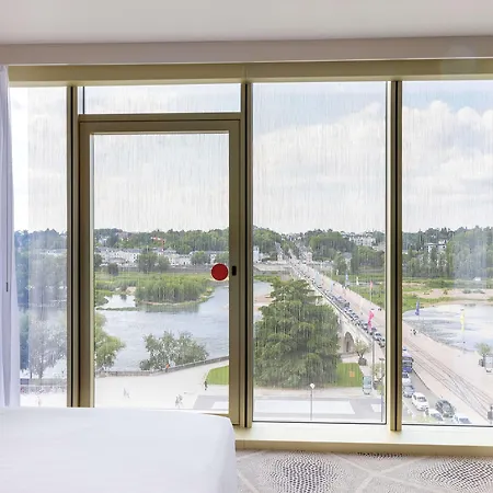 Hilton Garden Centre, France تور