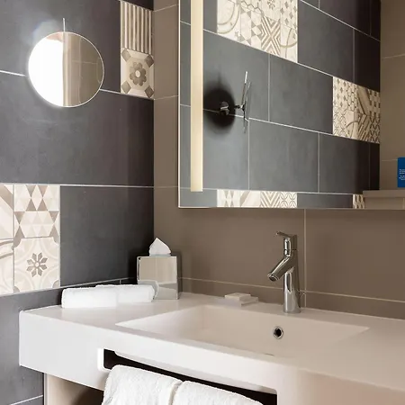 Hilton Garden Centre, France تور