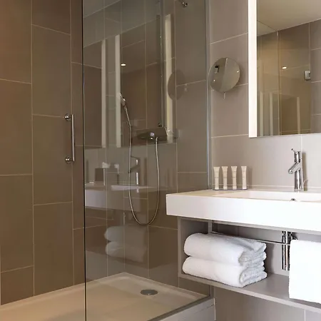 Hilton Garden Centre, France 4* Tours