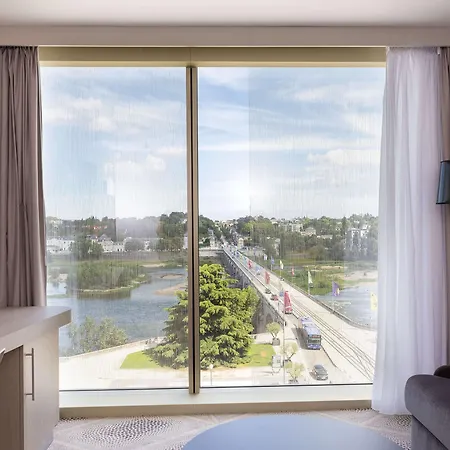 Hilton Garden Centre, France Hotel 4*