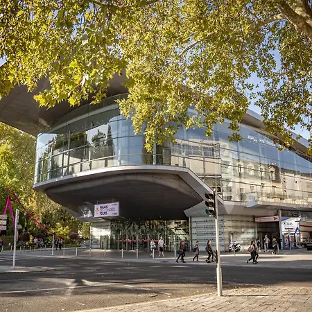 Hilton Garden Centre, France Tours