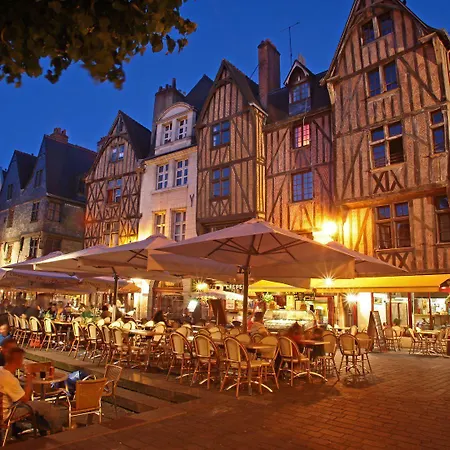 Hilton Garden Centre, France