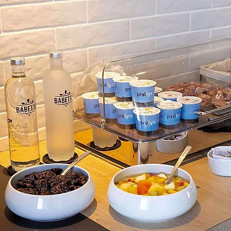 Hilton Garden Centre, France Szálloda 4*
