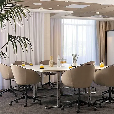 Hilton Garden Centre, France Szálloda 4*