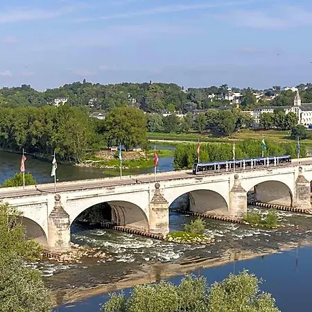 Hilton Garden Centre, France 4* Tours