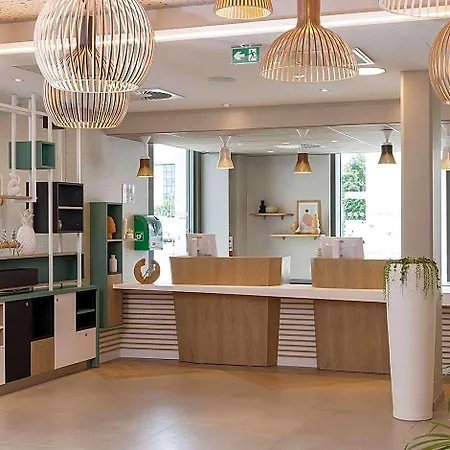 Hilton Garden Centre, France Szálloda 4*