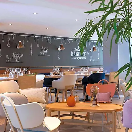 Hilton Garden Centre, France