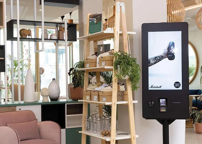 Ξενοδοχείο Hilton Garden Centre, France 4*