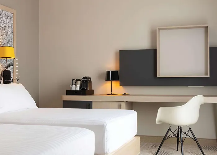 Hilton Garden Centre, France Tours