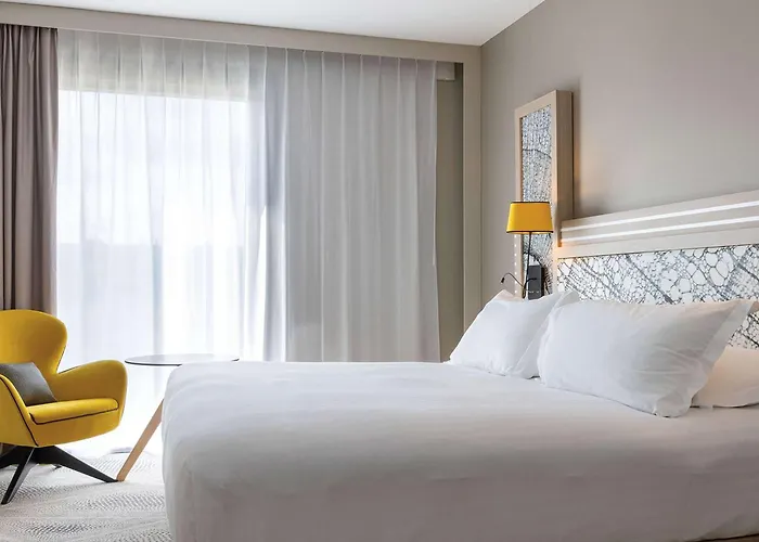 Hilton Garden Centre, France