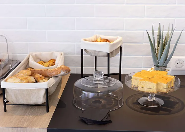 Hilton Garden Centre, France 4* Τουρ